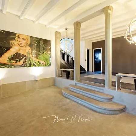 Villa Philipp Plein - Designervilla Mit Pool-3